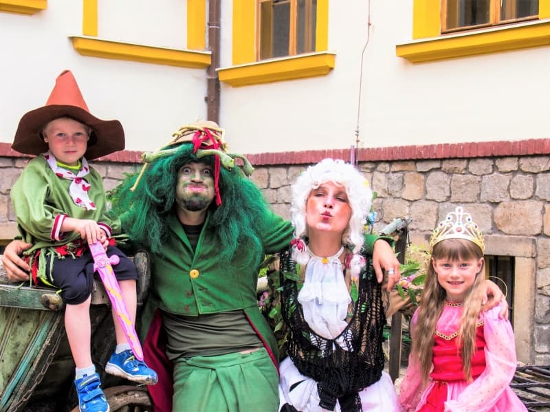 Vodník, bludička a děti vás zdraví!