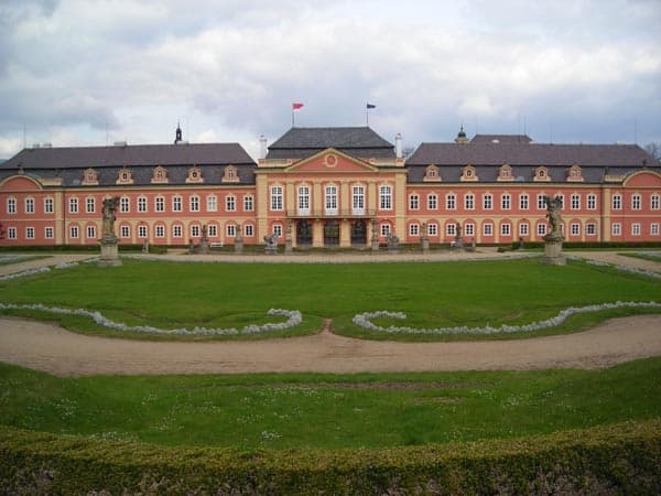 Zámek Dobříš