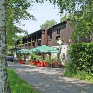 Hotel u Splavu