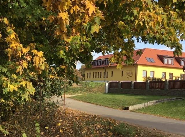 Penzion a restaurace Zlatovláska u zámku Červená Lhota