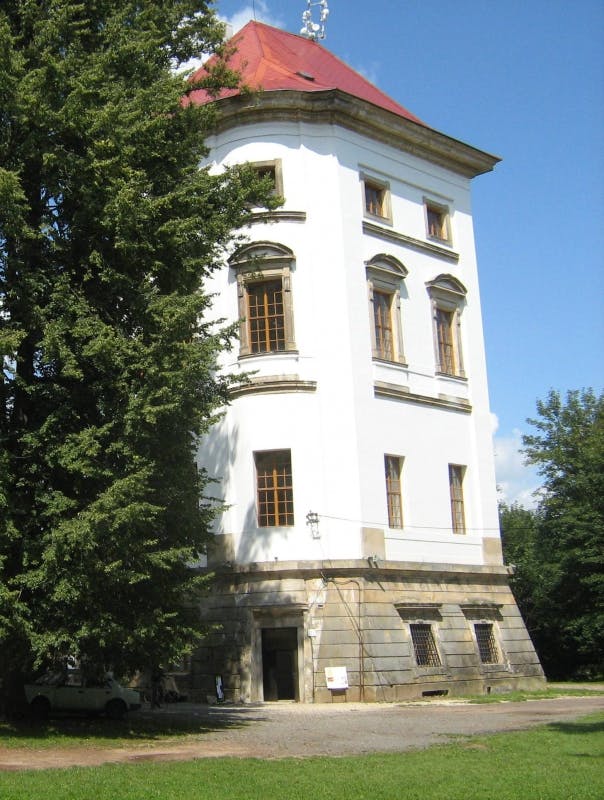 Nový zámek u Lanškrouna v létě