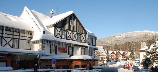 Hotel Lomnice ve Špindlerově Mlýně zve k návštěvě po celý rok