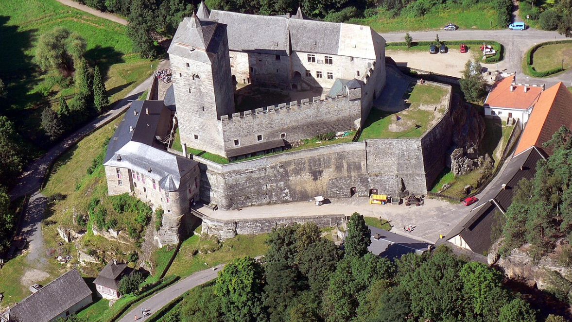 Hrad Kost: Tajemný strážce Českého ráje